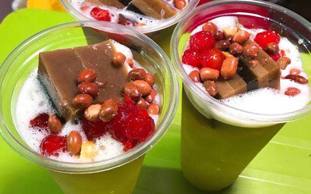 Ăn vặt Nước Mía & Trái Cây Bình Dân - Hoàng Bích Sơn