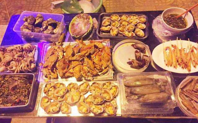 Ăn vặt Oanh Quạ - Nướng Vỉa Hè