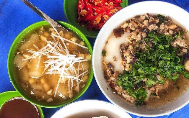 Ăn vặt Oanh Hòe Nhai - Bánh Đúc Nóng & Chè Sắn