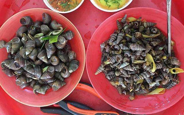 Ăn vặt Ốc Bà Lan