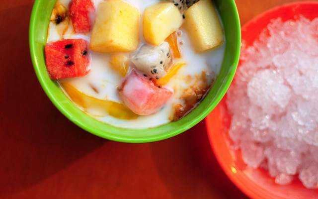 Ăn vặt Ốc Báo, Hoa Quả Dầm - Ngô Quyền