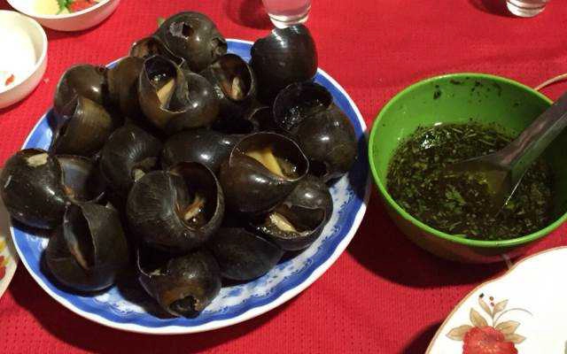 Ăn vặt Ốc Bòn Bon
