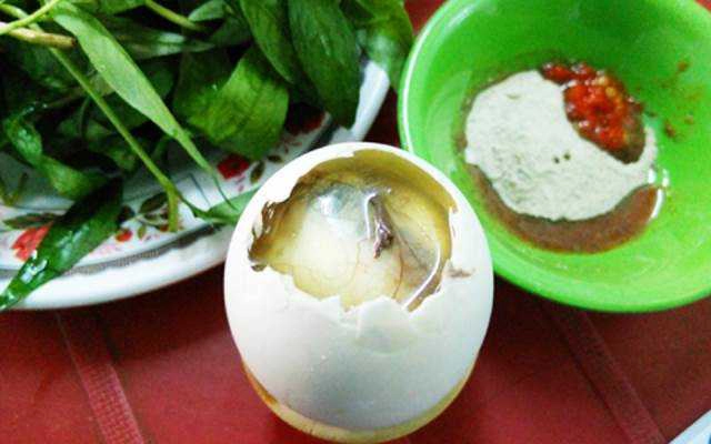 Ăn vặt Ốc & Hột Vịt Lộn