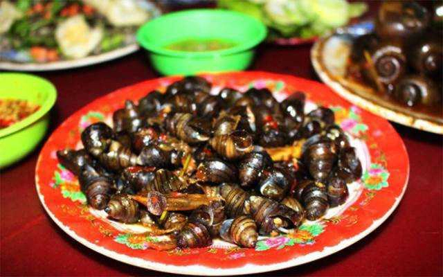 Ăn vặt Ốc Hút - Nguyễn Tất Thành