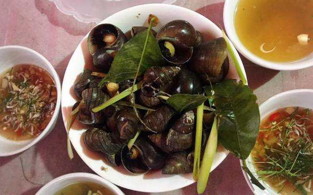 Ăn vặt Ốc Nóng Hồ Tây