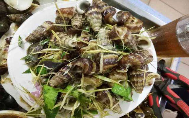 Ăn vặt Ốc Tài Chính