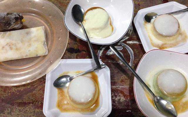 Ăn vặt Phước Nguyên - Kem Flan - Yaourt & Chè Chuối