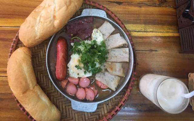 Ăn vặt Phương Anh - Bánh Mì Chảo & Thịt Xiên Phô Mai