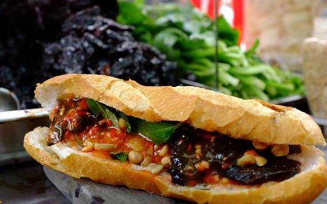 Ăn vặt Phương Liên - Bánh Mì & Gỏi Khô Bò