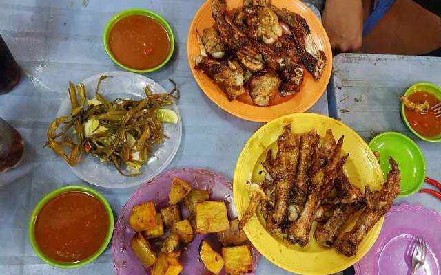 Ăn vặt Phương Nhi - Gà Nướng Đặc Biệt