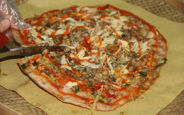 Ăn vặt Pizza Huế Rine