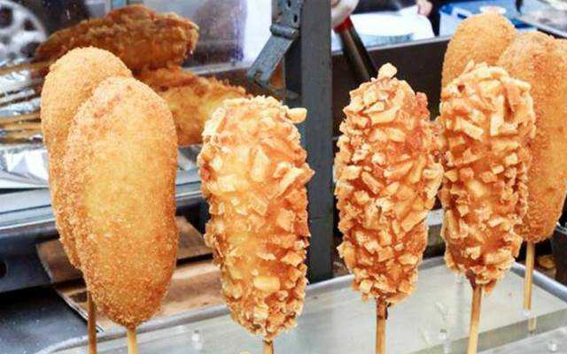 Ăn vặt Pon's Hotdog