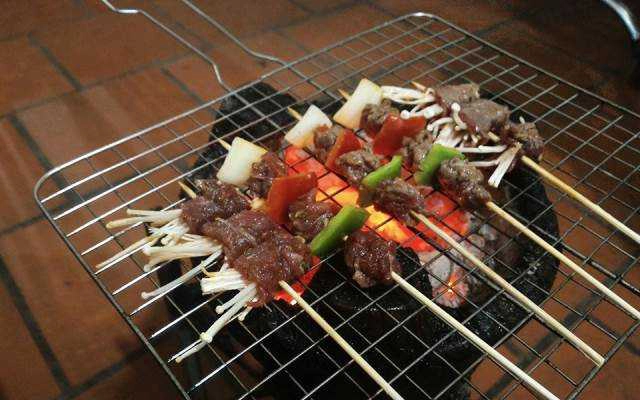 Ăn vặt Quán 211 - Xiên Que Nướng