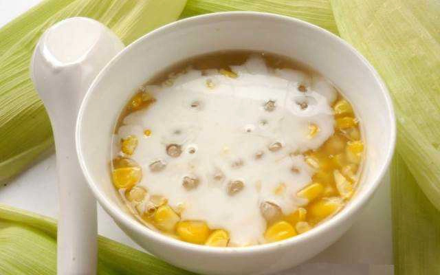 Ăn vặt Quán Chè Sông Hương Huế