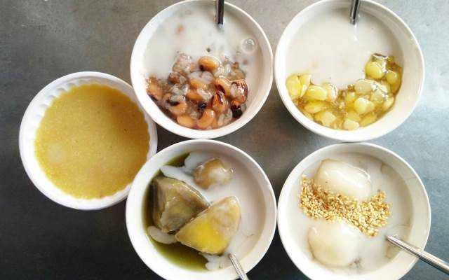 Ăn vặt Quán Cô Vân - Chè Các Loại