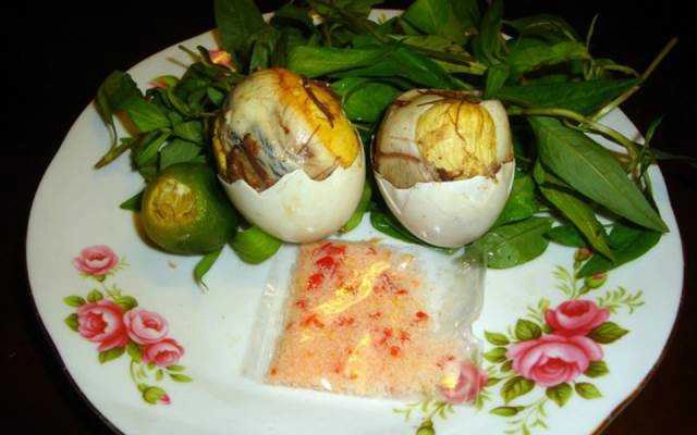 Ăn vặt Quán Linh - Vịt Lộn & Cút Lộn