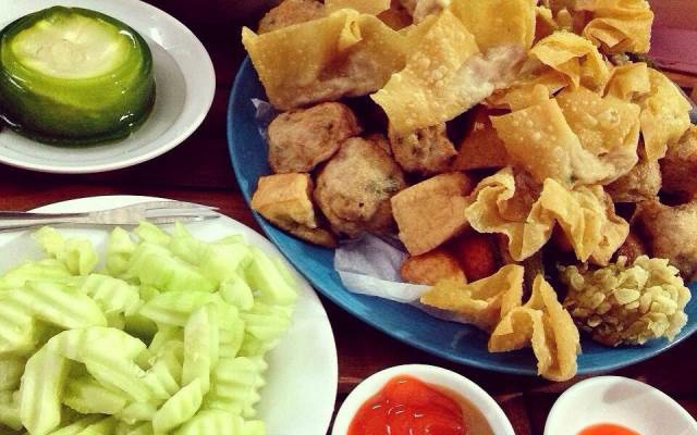 Quán Ăn Ăn Vặt Quán - Ngọc Hồi