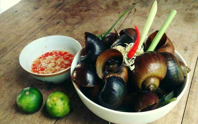 Ăn vặt Quán Ốc 20K - Ý Lan