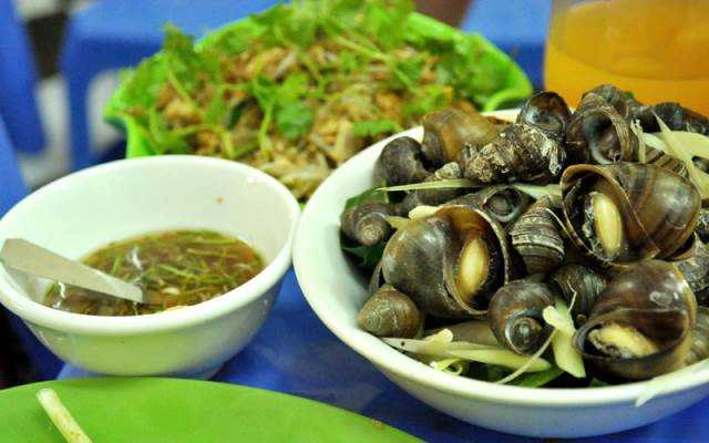 Ăn vặt Quán Ốc Bình Dân - Phùng Chí Kiên