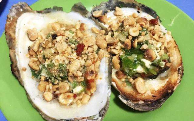Ăn vặt Quán Ốc Huệ Hẻm 68