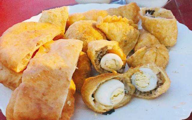 Ăn vặt Quẩy Nóng, Bánh Gối & Bánh Bao Chiên - Phó Đức Chính