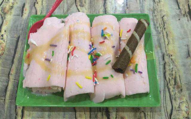 Ăn vặt Quiny - Kem Cuộn & Trà Sữa