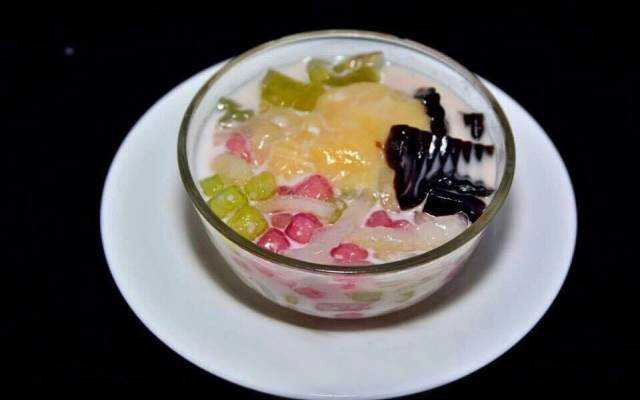 Ăn vặt Relax - Sài Gòn Chè Quán