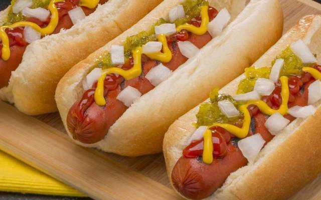 Ăn vặt Romance Hotdog