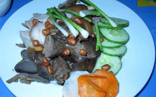 Ăn vặt Sáu Bảnh - Bánh Mì Phá Lấu