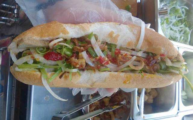 Ăn vặt Su Su - Bánh Mì Chả Cá