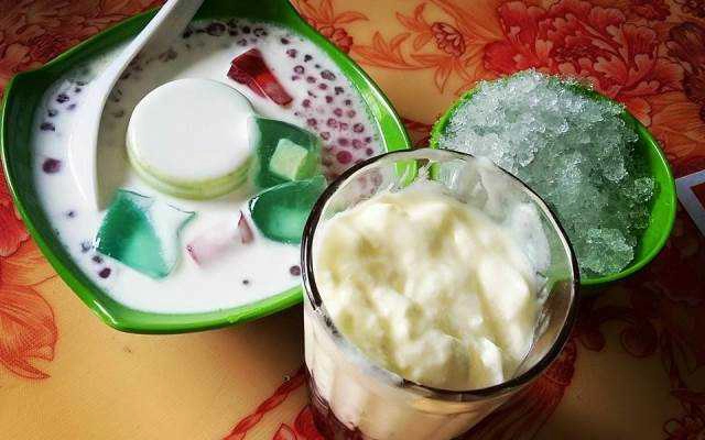 Ăn vặt Sữa Chua Ông Già Tóc Bạc