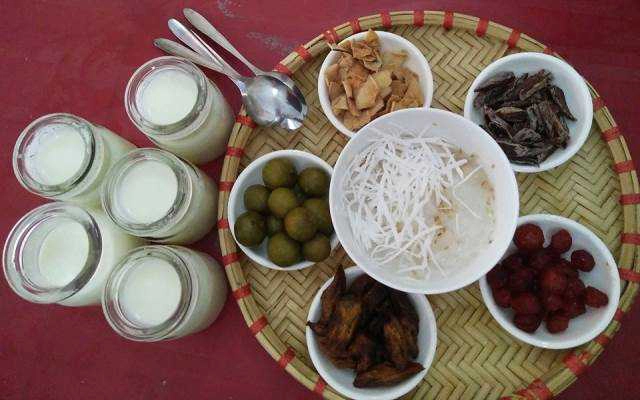 Ăn vặt Sữa Chua Sạch Bờ Hồ