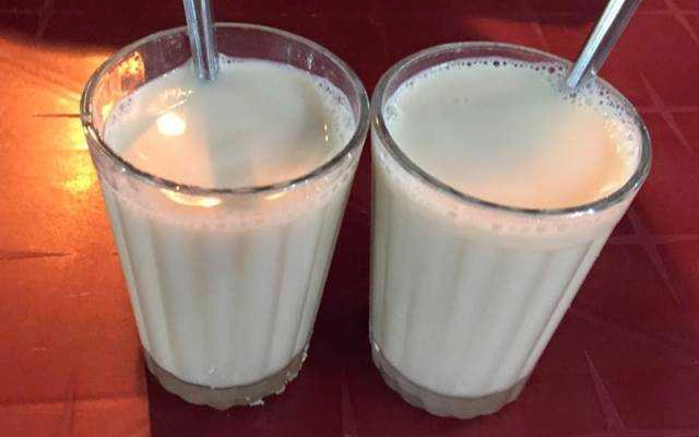 Ăn vặt Sữa Đậu Nành - Chợ Bà Chiểu