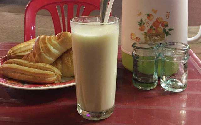 Ăn vặt Sữa Đậu Nành Đêm