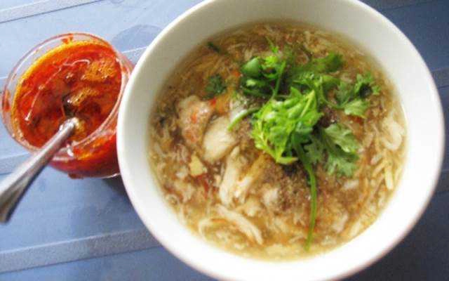 Ăn vặt Súp Khuyết Tật