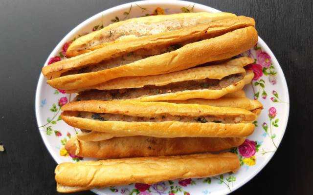Ăn vặt Super - Bánh Mì Que & Pate