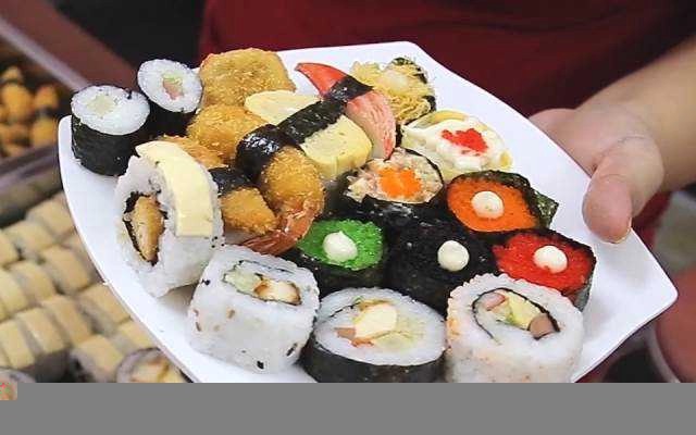 Ăn vặt Sushi Viên Ông Chủ Nhỏ - 78 Nguyễn Tiểu La