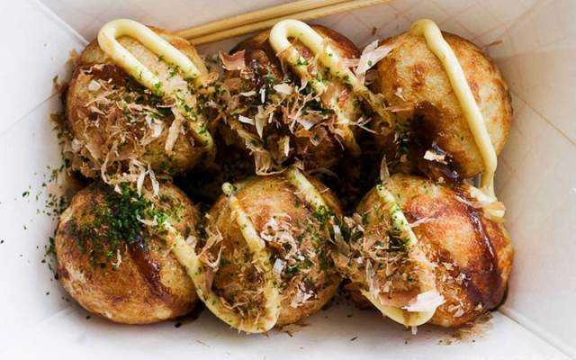 Ăn vặt Bánh Bạch Tuộc Minh Đạt - Trần Khắc Chân