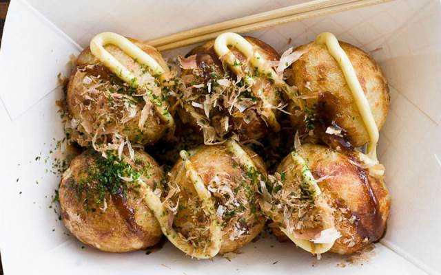 Ăn vặt Takoyaki - Âu Dương Lân