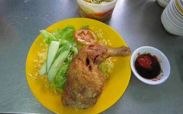 Ăn vặt Tấn Tài - Cơm Gà Xối Mỡ