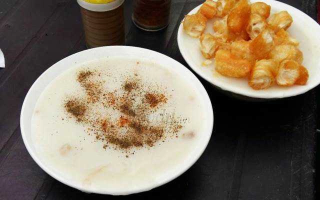 Ăn vặt Tào Phớ & Cháo Sườn - Hồ Tùng Mậu