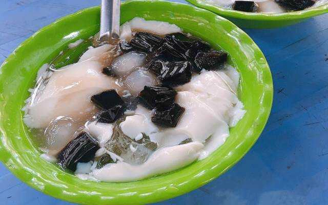 Ăn vặt Tào Phớ & Chè Đỗ Đen - Giảng Võ