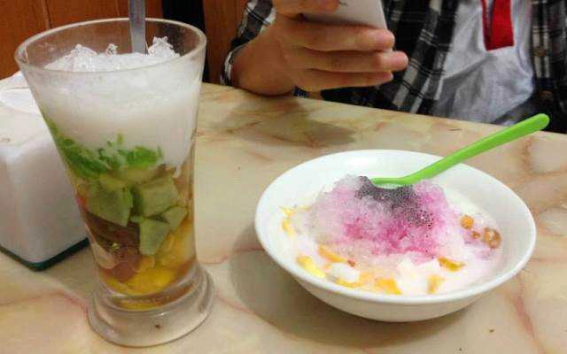 Ăn vặt Thanh Tuyền - Chè Sài Gòn - Phùng Khoang