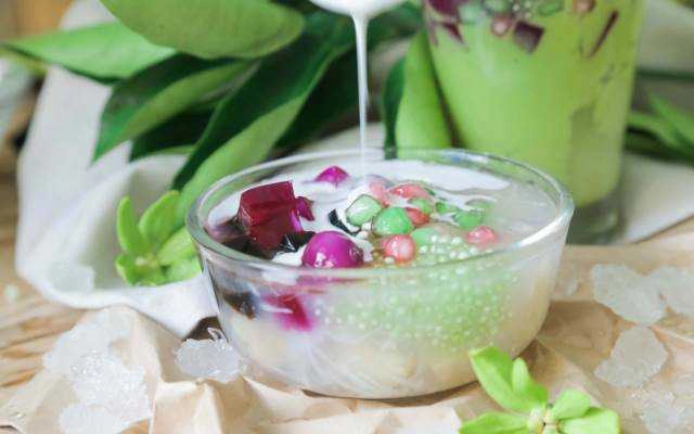 Ăn vặt Thế Giới Chè & Quà Vặt