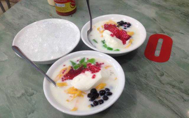 Ăn vặt Thế Giới Quà Vặt - Nguyễn Trãi