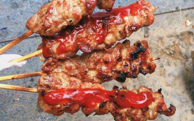 Ăn vặt Thịt Xiên Nướng - 83 Nghĩa Dũng