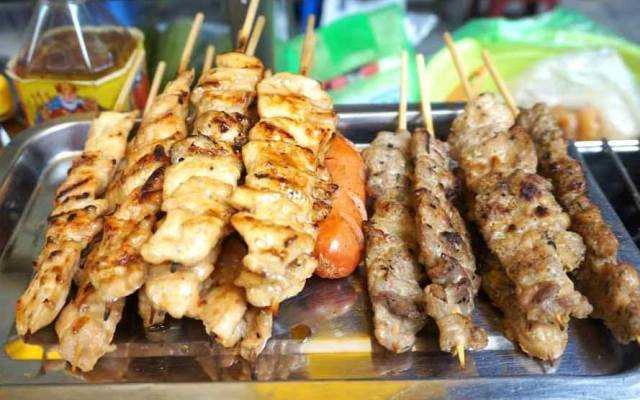 Ăn vặt Thịt Xiên Nướng - Hàng Buồm