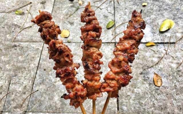 Ăn vặt Thịt Xiên Nướng - Ngõ Nguyễn Hữu Huân