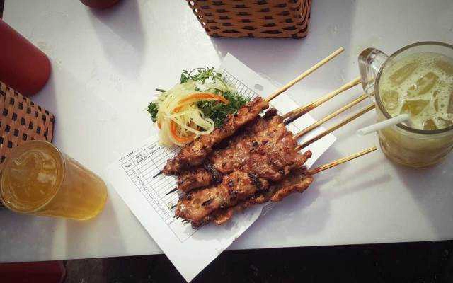 Ăn vặt Thịt Xiên Nướng - Nguyễn Thị Thập
