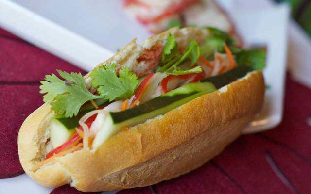 Ăn vặt Thuận Phát - Bánh Mì